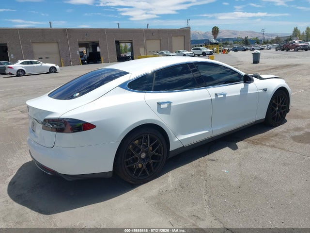 45685886 :رقم المزاد ، 5YJSA1CNXCFP02948 vin ، 2012 Tesla Model S Signature مزاد بيع