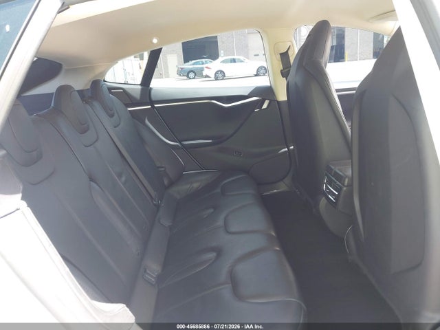 45685886 :رقم المزاد ، 5YJSA1CNXCFP02948 vin ، 2012 Tesla Model S Signature مزاد بيع