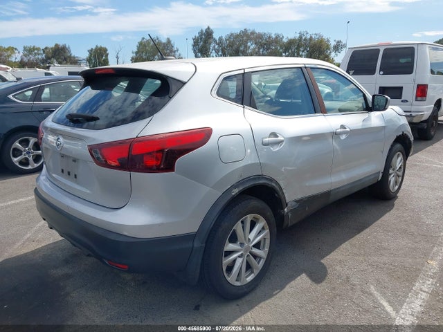 JN1BJ1CP9HW001969 Nissan Rogue Sport S