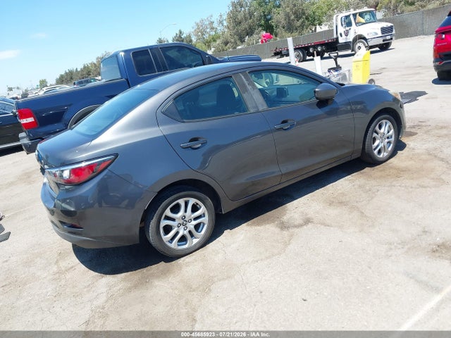 3MYDLBYVXHY152617 Toyota YARIS IA