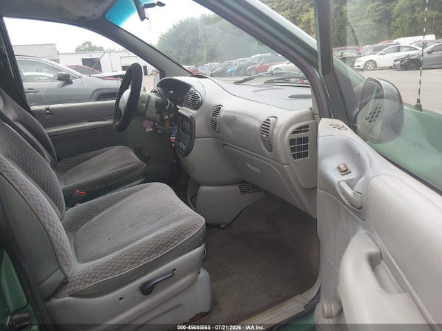 Продаж на аукціоні авто 1998 Dodge Caravan, vin: 2B4GP25RXWR555854, номер лоту: 45685955