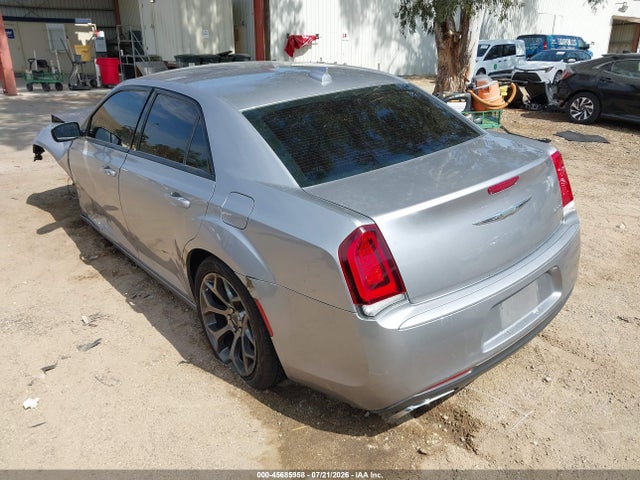 Chrysler 300 300s 2018 2C3CCABG1JH214291 Image 3