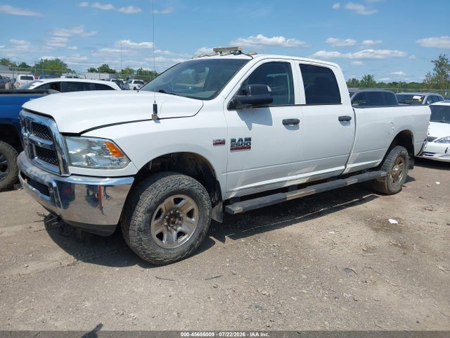 45686009 :رقم المزاد ، 3C6UR5HJ9HG600922 vin ، 2017 Ram 2500 Tradesman  4x4 8' Box مزاد بيع