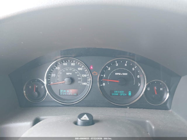 45686033 :رقم المزاد ، 1J8HG48N86C221383 vin ، 2006 Jeep Commander مزاد بيع