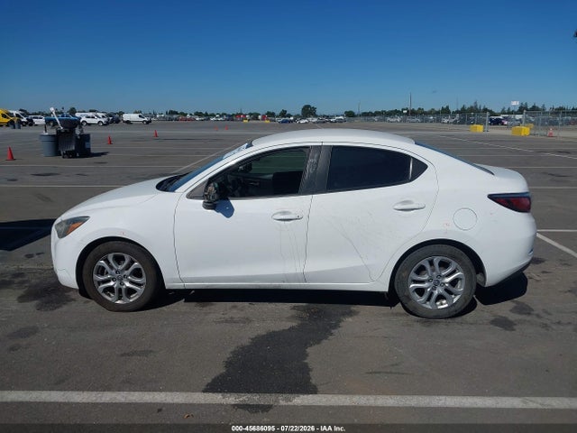 3MYDLBYV8HY149098 Toyota YARIS IA