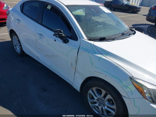 3MYDLBYV8HY149098 Toyota YARIS IA
