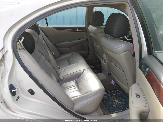 Продажа на аукционе авто 2003 Lexus Es 300, vin: JTHBF30G530137461, номер лота: 45686109