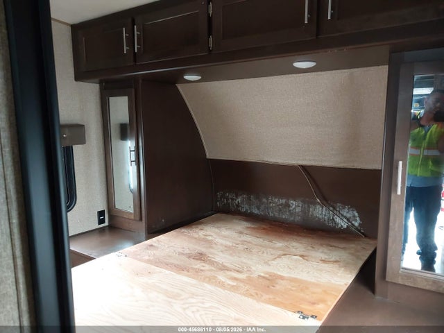 Продажа на аукционе авто 2017 Forest River Wolf Pack 24pack14, vin: 4X4TCTZ25HY209235, номер лота: 45686110