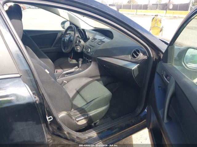 Продажа на аукционе авто 2012 Mazda Mazda3 I Sport, vin: JM1BL1UG0C1592690, номер лота: 45686153