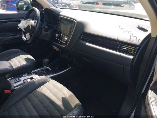 Продаж на аукціоні авто 2020 Mitsubishi Outlander Se 2.4 S-awc, vin: JA4AZ3A34LZ011288, номер лоту: 45686194
