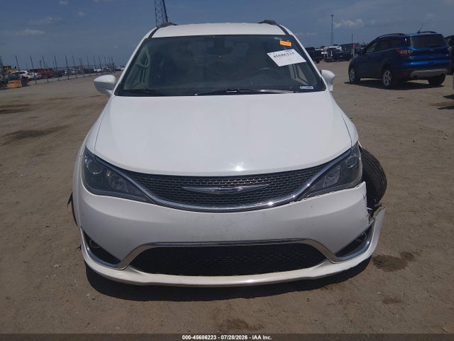 45686223 :رقم المزاد ، 2C4RC1BG6JR142486 vin ، 2018 Chrysler Pacifica Touring L مزاد بيع