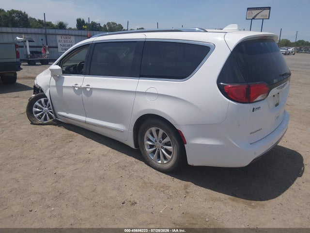45686223 :رقم المزاد ، 2C4RC1BG6JR142486 vin ، 2018 Chrysler Pacifica Touring L مزاد بيع