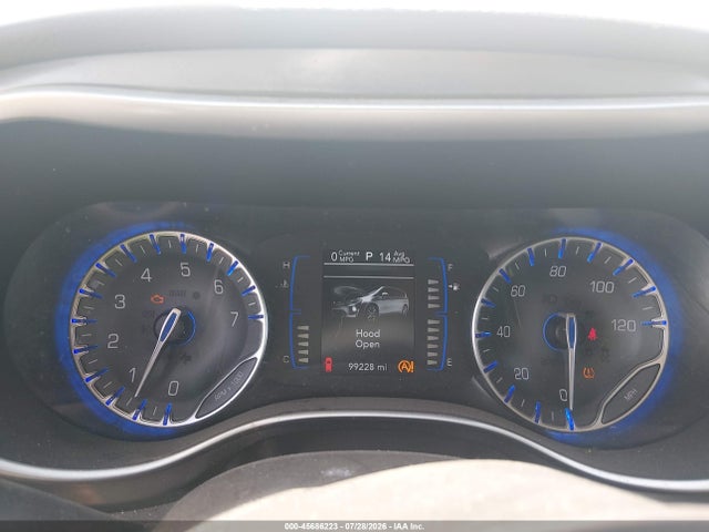 45686223 :رقم المزاد ، 2C4RC1BG6JR142486 vin ، 2018 Chrysler Pacifica Touring L مزاد بيع