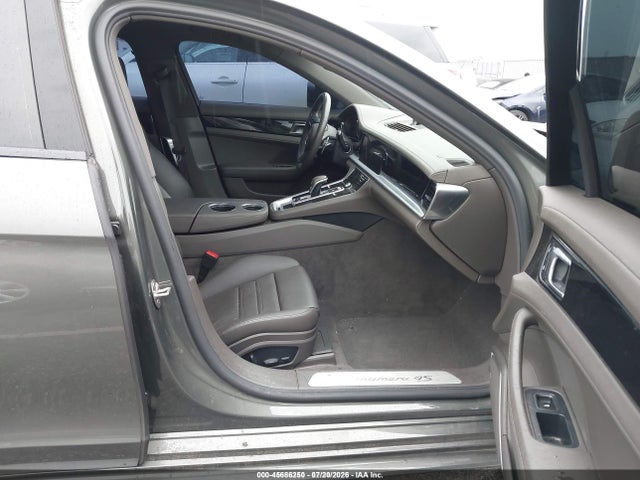 2023 Porsche Panamera 4s მანქანა იყიდება აუქციონზე, vin: WP0AB2A72PL130344, აუქციონის ნომერი: 45686250