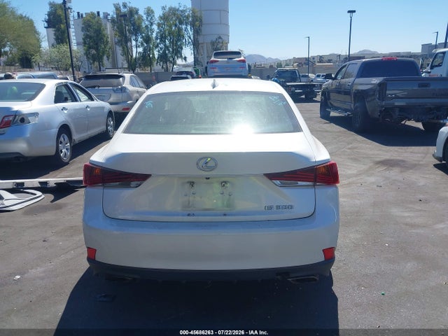 Lexus IS 300 2018 JTHBA1D29J5063849 Image 16