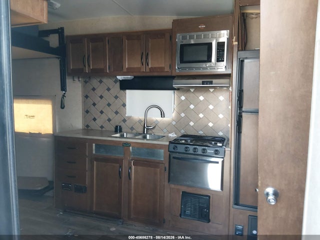 Pacific Coach Works Other 2016 1P9RN282XGN754066 Image 8