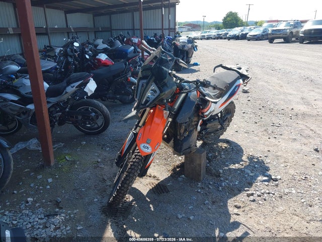 KTM 890 Adventure R 2021 VBKTR6406MM814134 Image 2