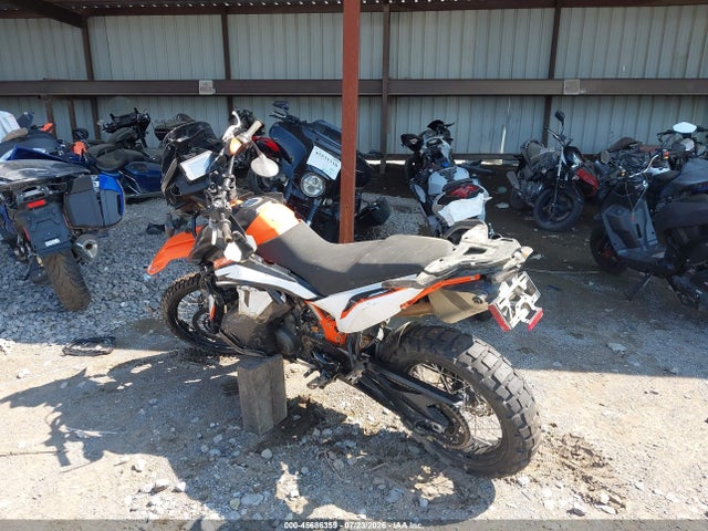 KTM 890 Adventure R 2021 VBKTR6406MM814134 Image 3