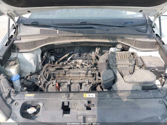 Продажа на аукционе авто 2015 Hyundai Santa Fe Sport 2.4l, vin: 5XYZU3LB7FG275782, номер лота: 45686382