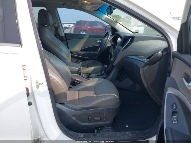 Продажа на аукционе авто 2015 Hyundai Santa Fe Sport 2.4l, vin: 5XYZU3LB7FG275782, номер лота: 45686382