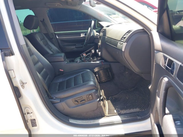 2004 Volkswagen Touareg V8 მანქანა იყიდება აუქციონზე, vin: WVGCM67L84D021239, აუქციონის ნომერი: 45686389