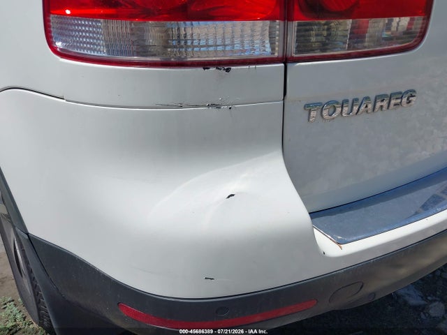 2004 Volkswagen Touareg V8 მანქანა იყიდება აუქციონზე, vin: WVGCM67L84D021239, აუქციონის ნომერი: 45686389