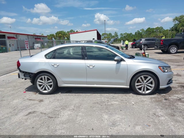 Продаж на аукціоні авто 2019 Volkswagen Passat 2.0t Wolfsburg Edition, vin: 1VWLA7A3XKC005295, номер лоту: 45686413