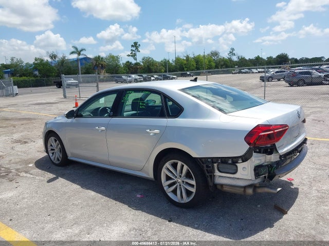 Продаж на аукціоні авто 2019 Volkswagen Passat 2.0t Wolfsburg Edition, vin: 1VWLA7A3XKC005295, номер лоту: 45686413