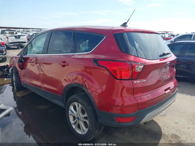 Ford ESCAPE SE 2019 1FMCU9GD4KUA97080 Image 3