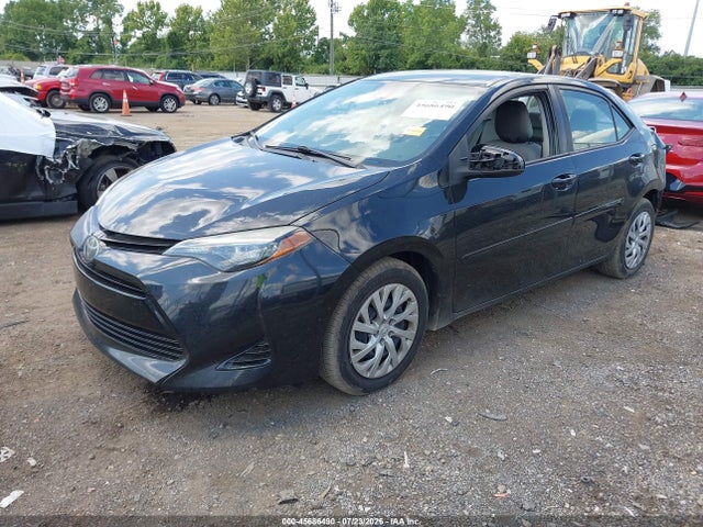 45686490 :رقم المزاد ، 2T1BURHE9JC058634 vin ، 2018 Toyota Corolla Le مزاد بيع
