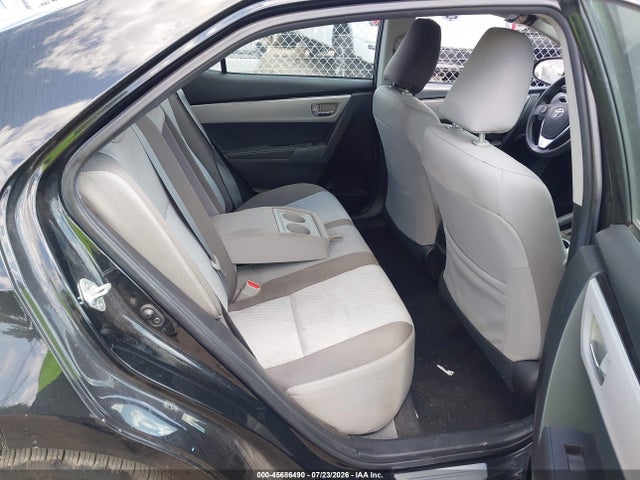 45686490 :رقم المزاد ، 2T1BURHE9JC058634 vin ، 2018 Toyota Corolla Le مزاد بيع
