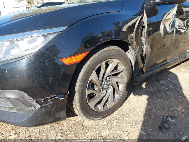 Honda CIVIC EX 2017 2HGFC2F73HH527573 Image 6