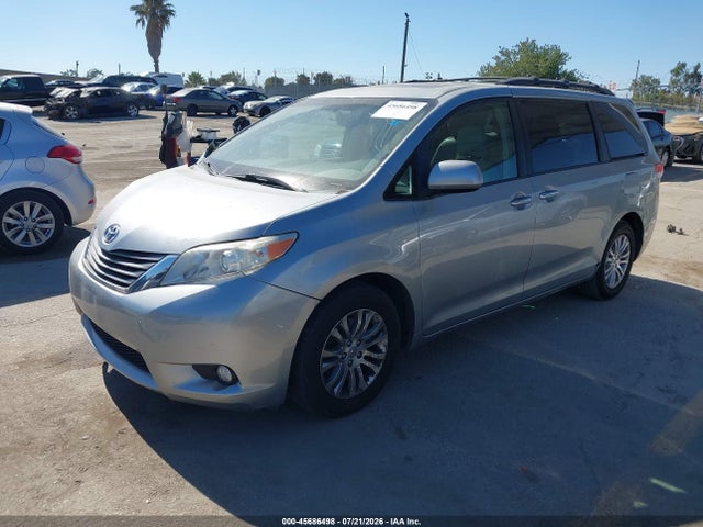 5TDYK3DC8ES482319 Toyota Sienna Xle V6 8 Passenger