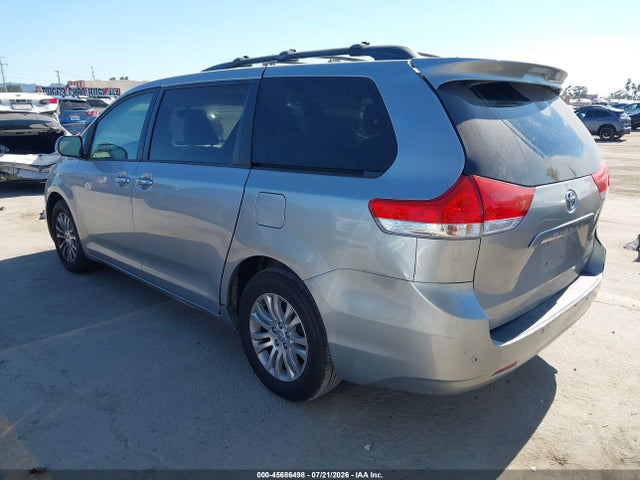 5TDYK3DC8ES482319 Toyota Sienna Xle V6 8 Passenger