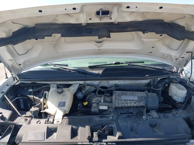 GMC Savana 2500 Work Van 2018 1GTW7AFG8J1911527 Image 10