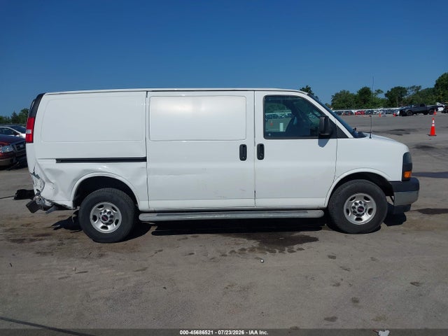 GMC Savana 2500 Work Van 2018 1GTW7AFG8J1911527 Image 13