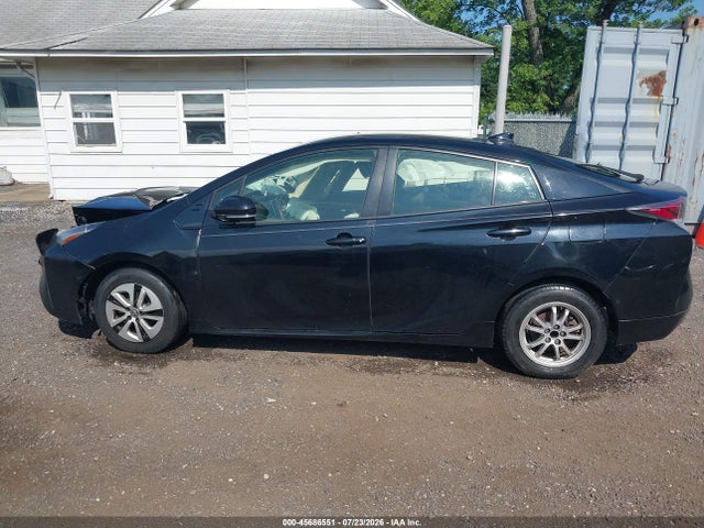 45686551 :رقم المزاد ، JTDKBRFU5J3584445 vin ، 2018 Toyota Prius Two مزاد بيع