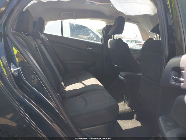45686551 :رقم المزاد ، JTDKBRFU5J3584445 vin ، 2018 Toyota Prius Two مزاد بيع