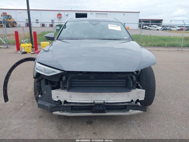 Audi E-tron Premium Plus 2019 WA1VAAGE2KB005227 Image 13