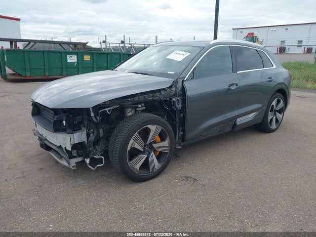 Audi E-tron Premium Plus 2019 WA1VAAGE2KB005227 Image 2