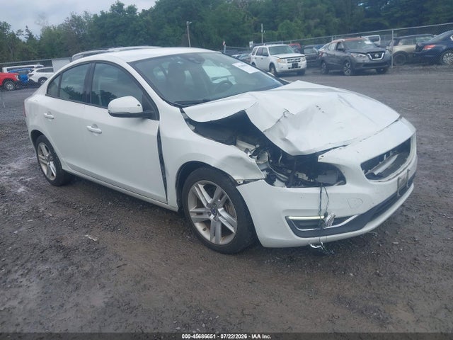45686651 :رقم المزاد ، YV1612FS8E2298587 vin ، 2014 Volvo S60 T5 مزاد بيع