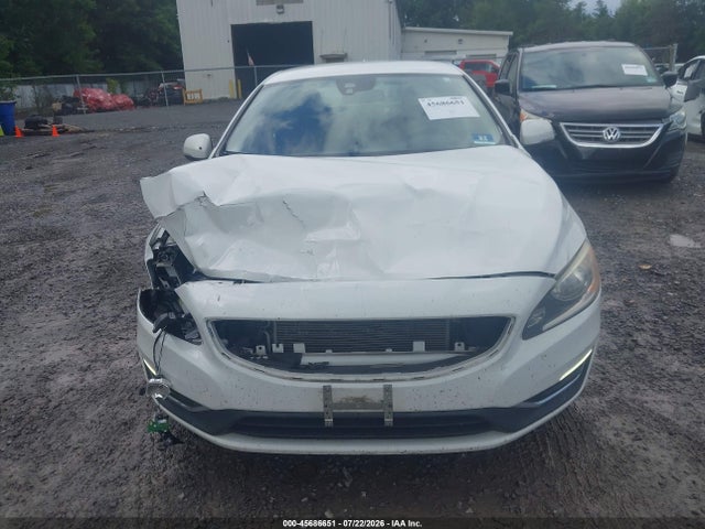 45686651 :رقم المزاد ، YV1612FS8E2298587 vin ، 2014 Volvo S60 T5 مزاد بيع
