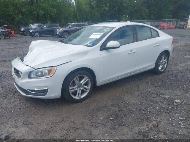 45686651 :رقم المزاد ، YV1612FS8E2298587 vin ، 2014 Volvo S60 T5 مزاد بيع
