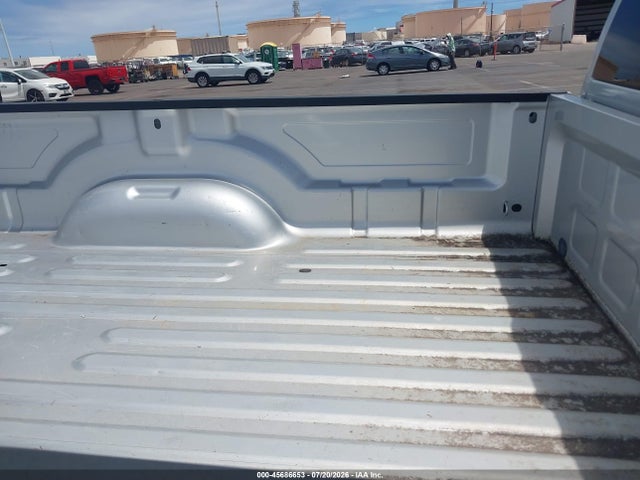 3C6JR6DG5JG323596 RAM 1500 Tradesman 4x2 8&#039; Box
