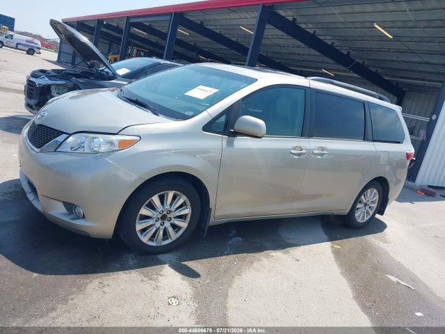 Продажа на аукционе авто 2015 Toyota Sienna Xle Premium 7 Passenger, vin: 5TDDK3DC3FS096276, номер лота: 45686676