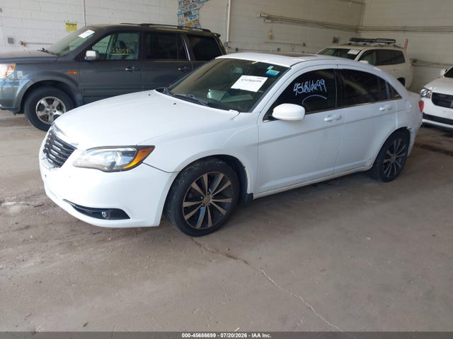 Aukcja sprzedaży 2014 Chrysler 200 Limited, vin: 1C3CCBCG0EN151850, numer aukcji: 45686699