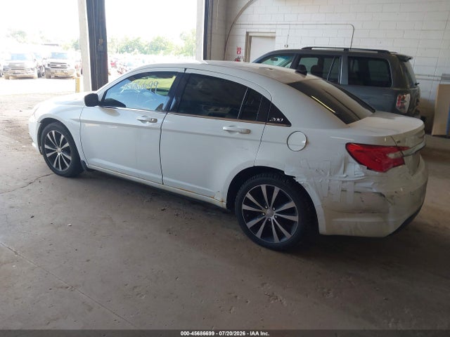 Aukcja sprzedaży 2014 Chrysler 200 Limited, vin: 1C3CCBCG0EN151850, numer aukcji: 45686699