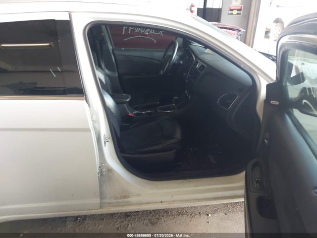 Aukcja sprzedaży 2014 Chrysler 200 Limited, vin: 1C3CCBCG0EN151850, numer aukcji: 45686699