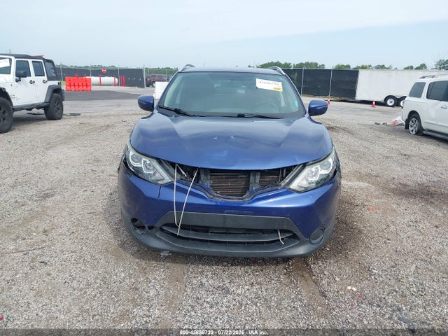 2017 Nissan Rogue Sport Sv მანქანა იყიდება აუქციონზე, vin: JN1BJ1CR4HW112639, აუქციონის ნომერი: 45686739