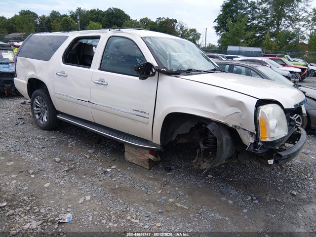 2011 Gmc Yukon Xl 1500 Denali მანქანა იყიდება აუქციონზე, vin: 1GKS2MEF0BR380550, აუქციონის ნომერი: 45686747